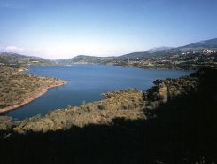 lago del pertusillo